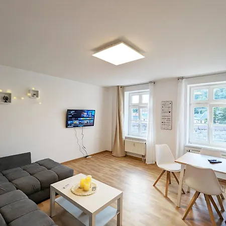 F4 - Urlaubsmagie - Grosse Wohnung Fuer Bis Zu 10 Personen Sebnitz Esterno foto